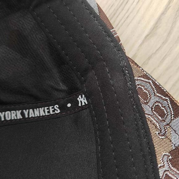 MLB Logo Embroidered Boston Red Sox Baseball Cap - Picture 9 of 9